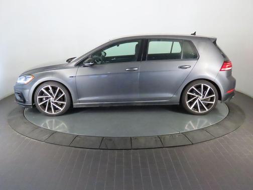 2019 Volkswagen Golf R 2.0T w/DCC & Navigation