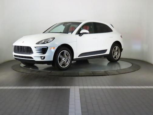 2015 Porsche Macan S