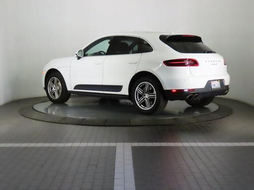 2015 Porsche Macan S
