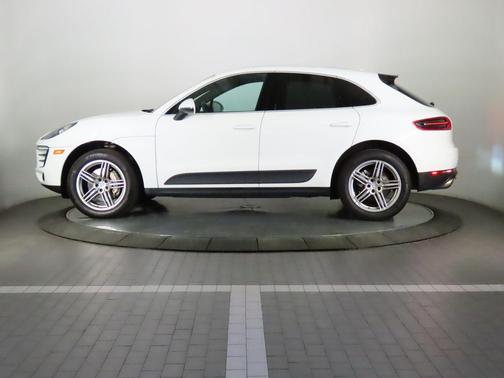 2015 Porsche Macan S