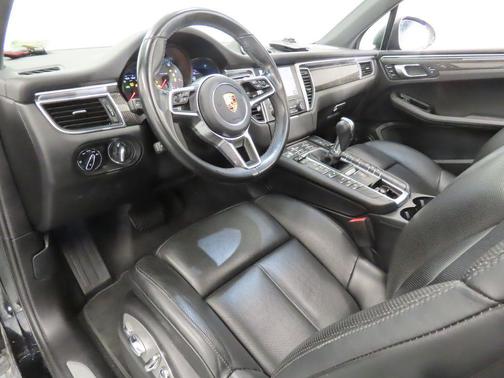 2018 Porsche Macan S