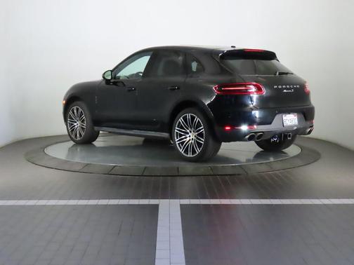 2018 Porsche Macan S