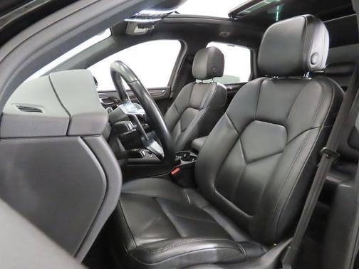2018 Porsche Macan S