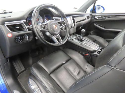 2017 Porsche Macan S