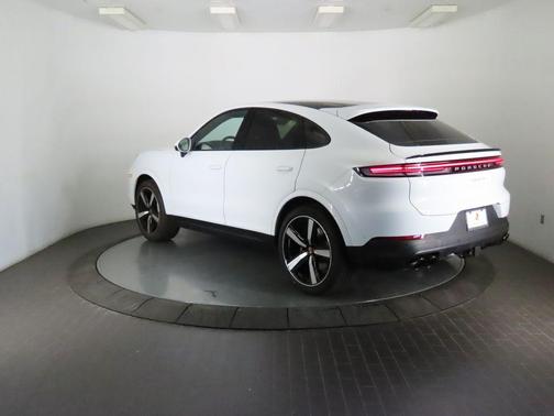 2026 Porsche Cayenne AWD