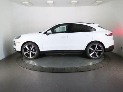 Carrara White Metallic 2026 Porsche Cayenne AWD