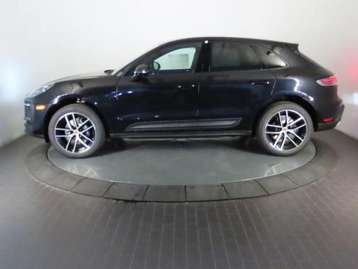 Jet Black Metallic 2026 Porsche Macan Base