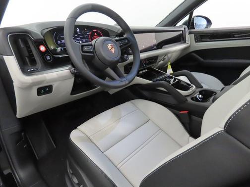 2026 Porsche Cayenne AWD