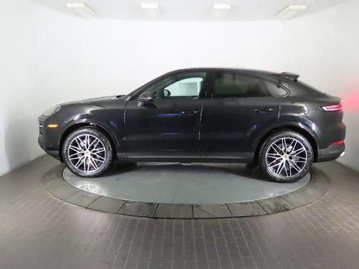2026 Porsche Cayenne AWD