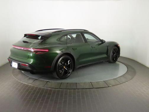 2025 Porsche Taycan 4