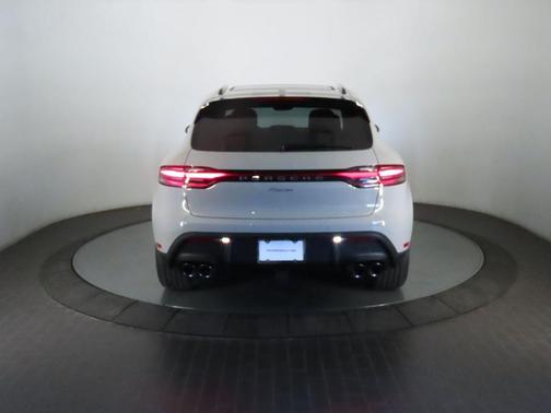 Chalk 2026 Porsche Macan Base