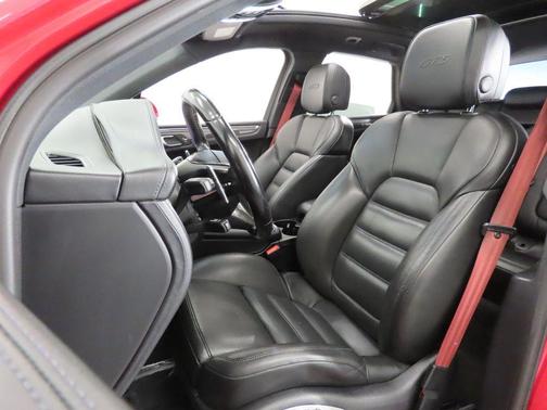 2022 Porsche Macan GTS