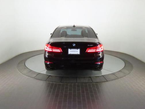 Black Sapphire Metallic 2018 BMW 540 i
