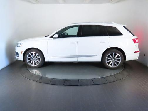 2019 Audi Q7 55 Prestige