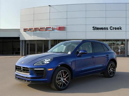 Gentian Blue Metallic 2026 Porsche Macan Base