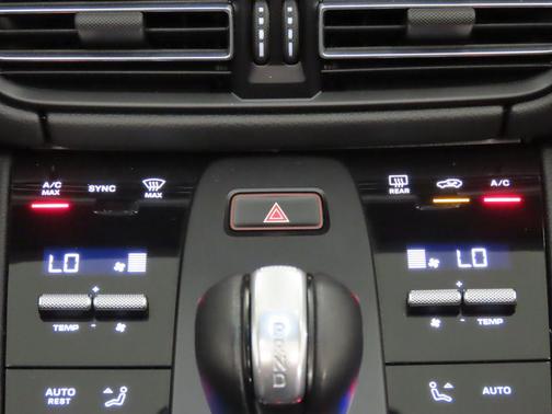 2022 Porsche Macan