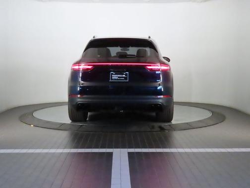 2023 Porsche Cayenne S