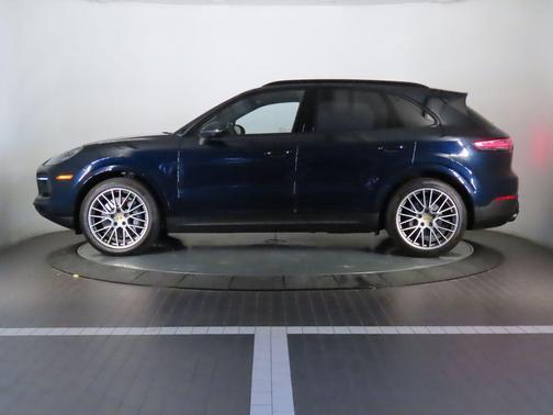 2023 Porsche Cayenne S