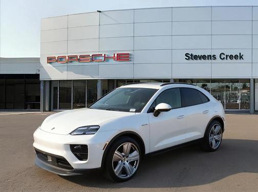 White 2026 Porsche Macan 4