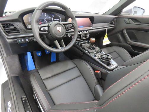 2026 Porsche 911 Carrera