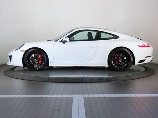 2017 Porsche 911 Carrera 4S