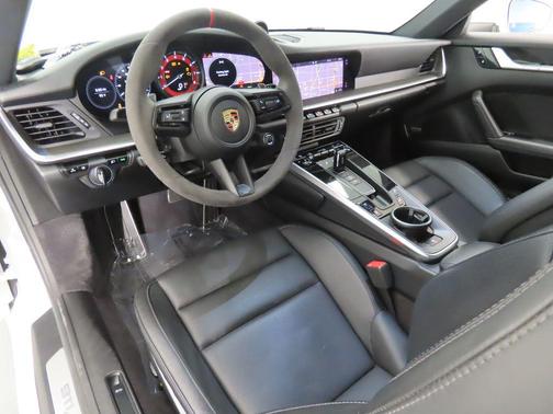 2020 Porsche 911 Carrera S
