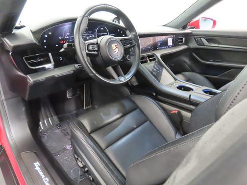 2023 Porsche Taycan 