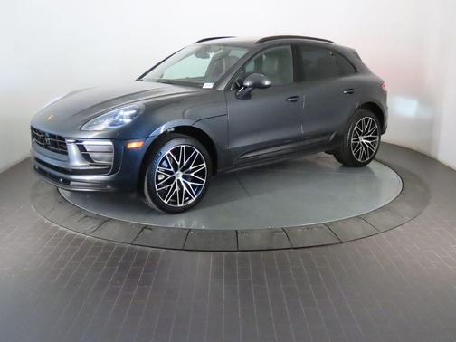 Volcano Grey Metallic 2025 Porsche Macan