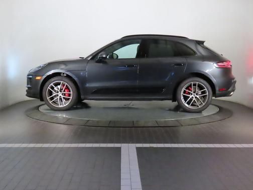 2023 Porsche Macan S