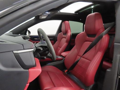 Jet Black Metallic 2025 Porsche Macan 4