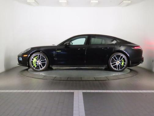 2021 Porsche Panamera Turbo S