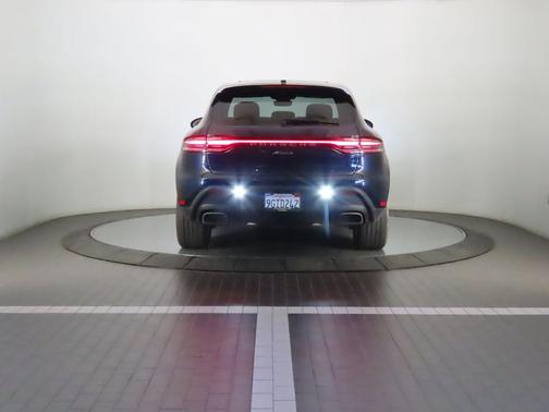 2023 Porsche Macan 