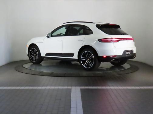 2021 Porsche Macan 