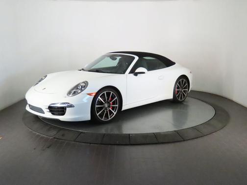 White 2014 Porsche 911 Carrera 4S
