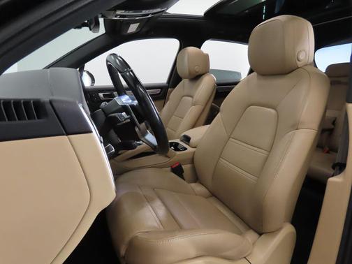 2023 Porsche Cayenne Cayenne