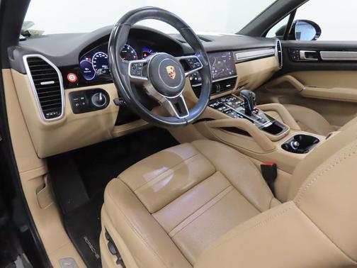 2023 Porsche Cayenne Cayenne