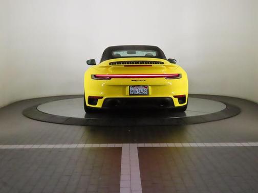 2023 Porsche 911 Turbo