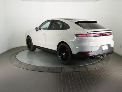 Chalk 2026 Porsche Cayenne AWD
