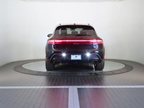 2024 Porsche Macan 