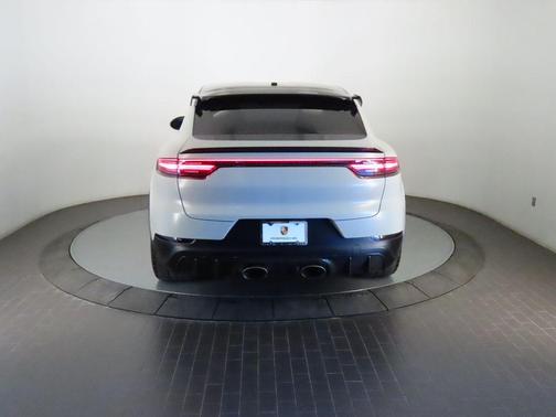 2022 Porsche Cayenne Turbo GT