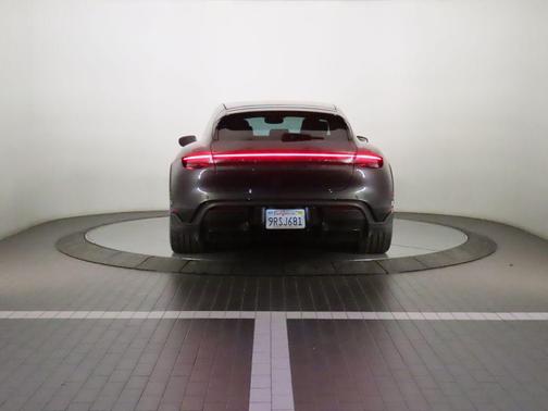 2023 Porsche Taycan Turbo