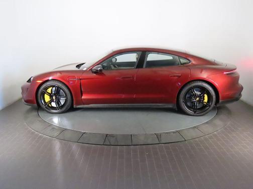 2021 Porsche Taycan Turbo S