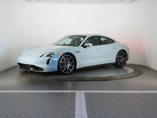 2025 Porsche Taycan Turbo S