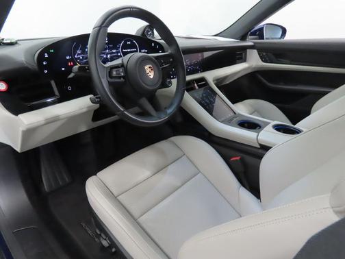 2024 Porsche Taycan 4