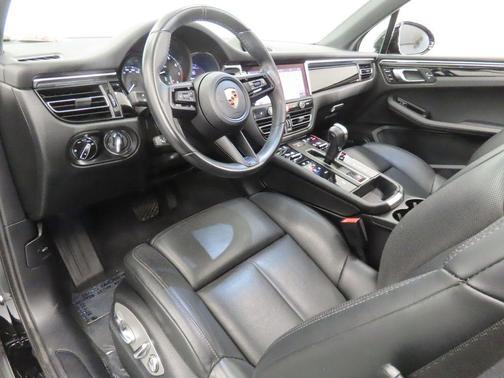 Black 2024 Porsche Macan