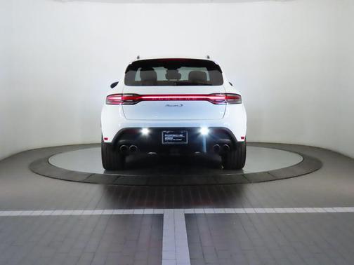 2024 Porsche Macan S