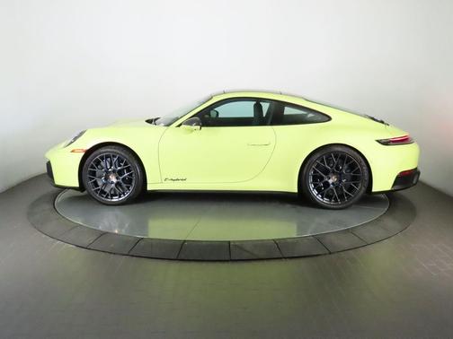 2025 Porsche 911 Carrera GTS