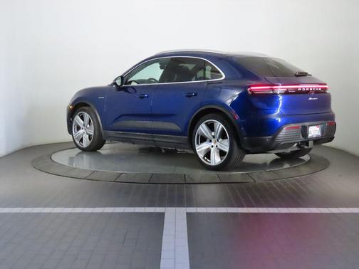 2024 Porsche Macan 4