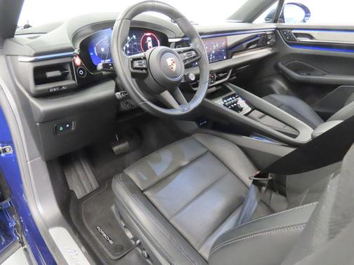 2024 Porsche Macan 4