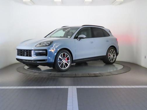 2025 Porsche Cayenne S